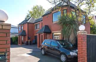 17A Burke Street, ADDINGTON