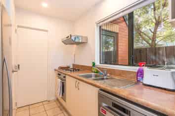 17A Burke Street, ADDINGTON