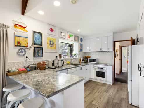 44 Seadown Crescent, Amberley