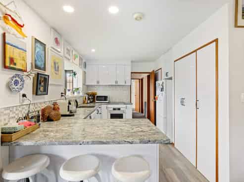 44 Seadown Crescent, Amberley