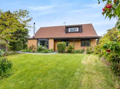 44 Seadown Crescent, Amberley