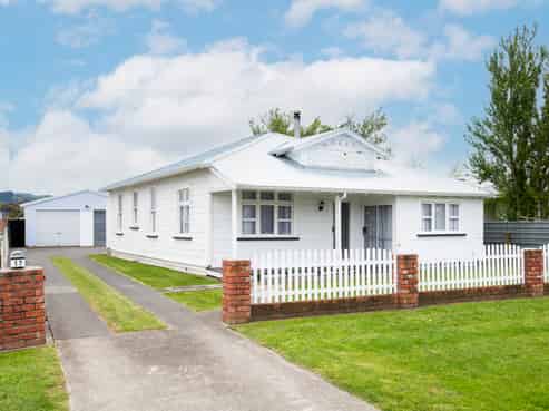 17 School Road, Te Hapara