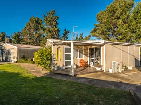 15 South Crescent, Amberley