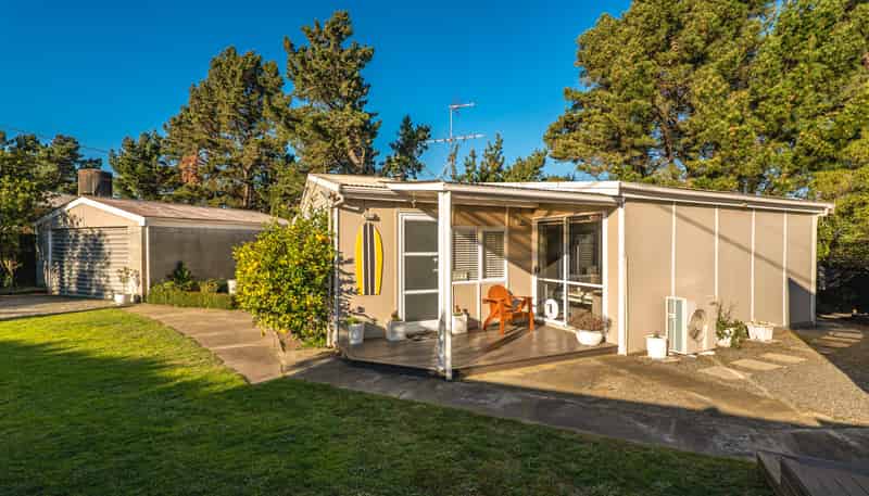 15 South Crescent, Amberley