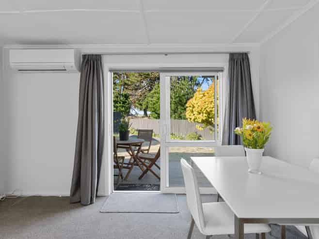15 South Crescent, Amberley