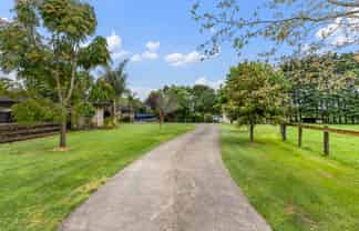 300 Glenbrook Beach Road, Glenbrook
