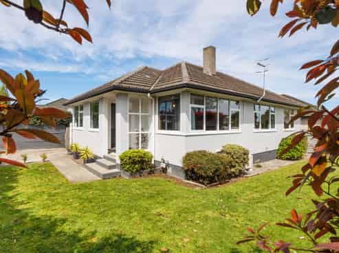 2 Belfast Place, Roslyn