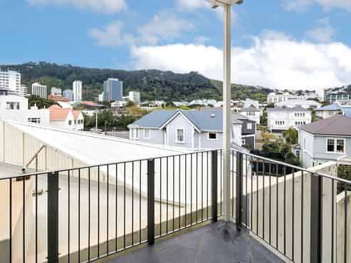 201/107 Thorndon Quay, Thorndon