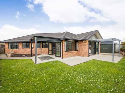 7 Lorenzo Place, Kelvin Grove