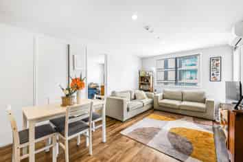 206/25 Bute Road, Browns Bay