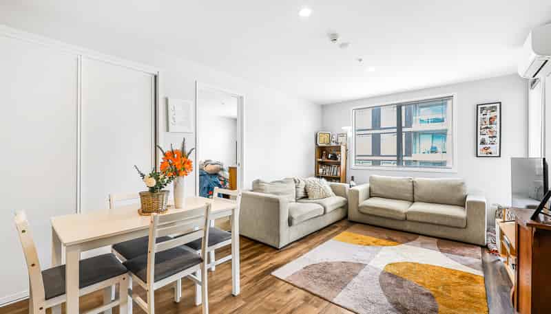 206/25 Bute Road, Browns Bay