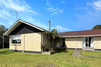 2 Wahanui Walk, Ruakaka