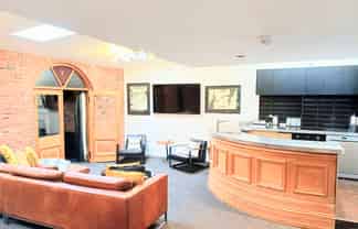 2/396 Princes Street, Dunedin Central