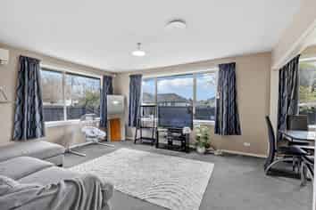 10 Orcades Street, Shirley