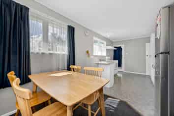 1/10 Dolphin Street, Pakuranga