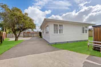 1/10 Dolphin Street, Pakuranga