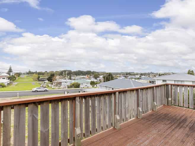 73 Mould Street, Waitara