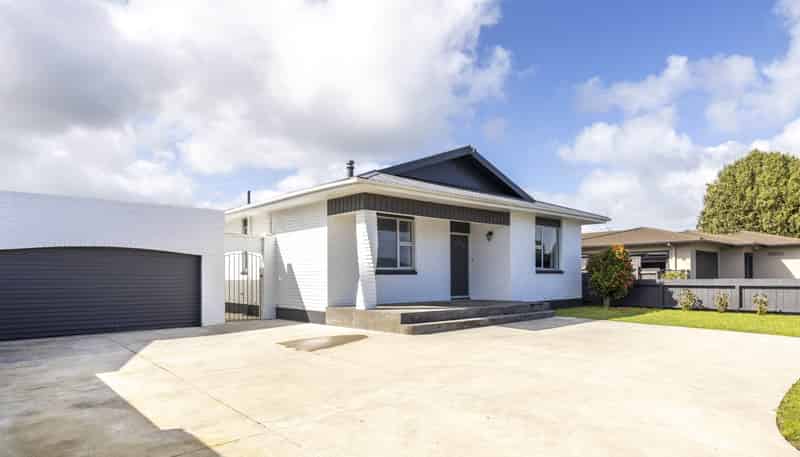 27 Tukapa Street, Westown