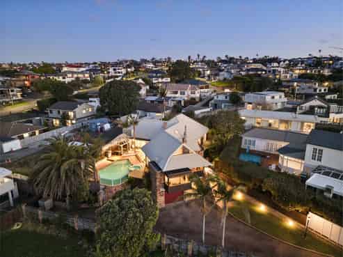 77A The Parade, Bucklands Beach