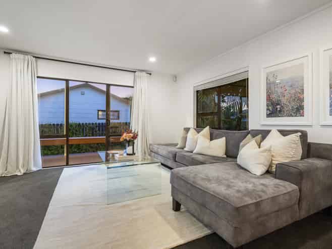 21 Gosford Drive, Botany Downs