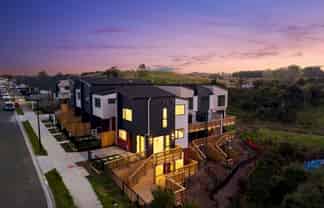 14 Johns Creek Crescent, Silverdale