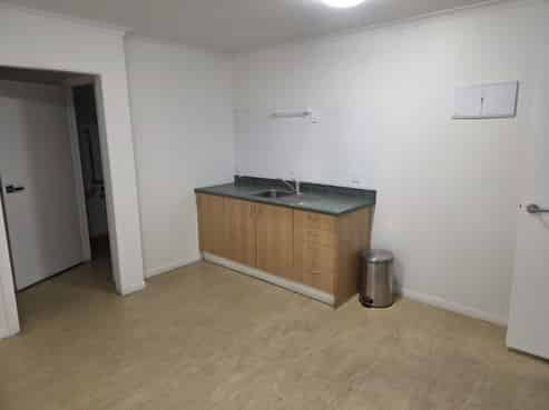 Prime retail opportunity - high-profile site