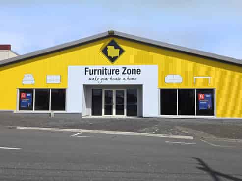 Prime retail opportunity - high-profile site