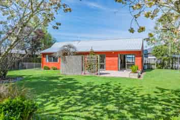 27 Carston Street, LEESTON