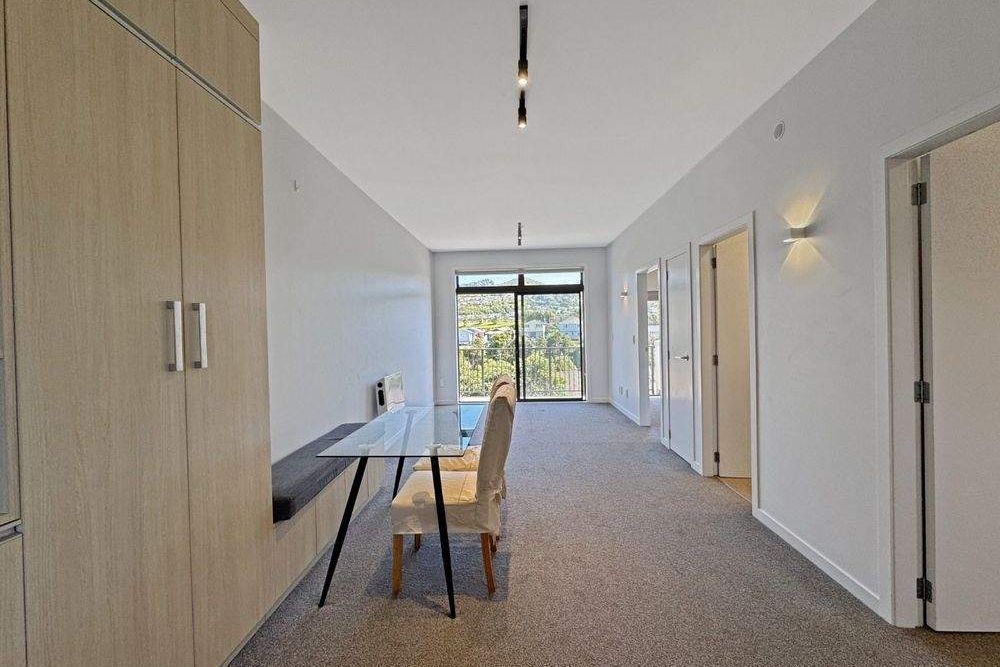 Jville, 2 Bed+OSP near-new! BEO $595K (CV $620K) - Fler