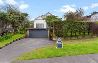 33 Churchill Road, Cockle Bay