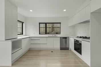 2/17 Tokerau Drive, Rototuna