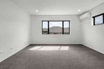 2/17 Tokerau Drive, Rototuna