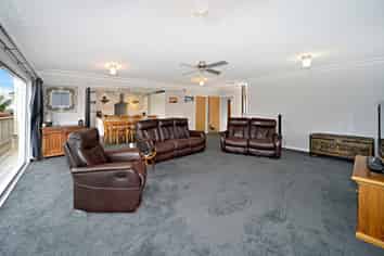 9 Khandallah Place, New Windsor