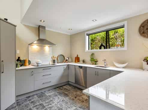 6 Coach Road, Fairfield