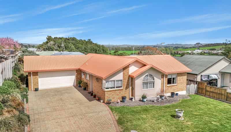 25 Brymer Road, Grandview Heights