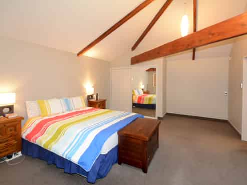 9/2 Manor Place, Dunedin Central