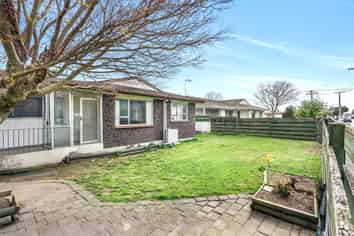 29 Wall Street, Nawton