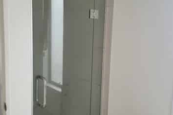 2C/1C Queen Mary Avenue, Epsom