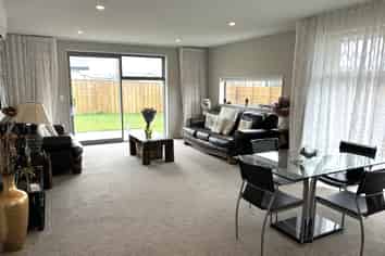 2 Alex Place, Rolleston