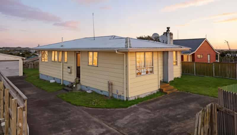 49 Lee Street, Castlecliff