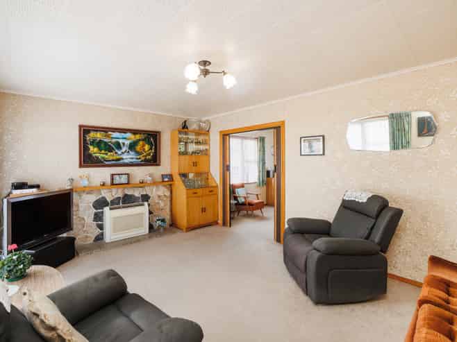 552 Pioneer Highway, Highbury