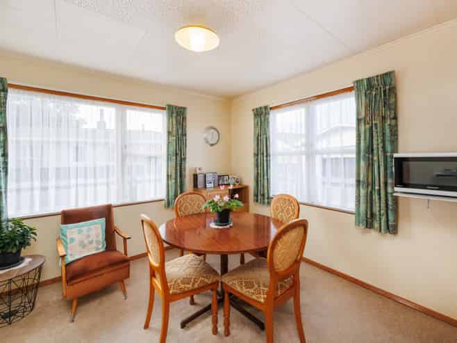 552 Pioneer Highway, Highbury