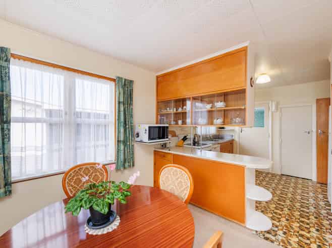 552 Pioneer Highway, Highbury
