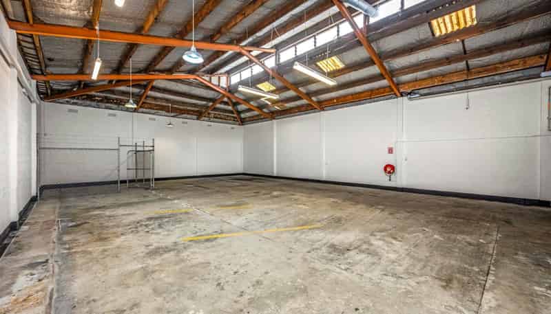 6 Railway Street, Newmarket