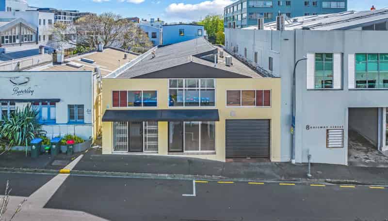 6 Railway Street, Newmarket