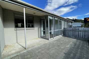 4/1 Angle Street, Picton