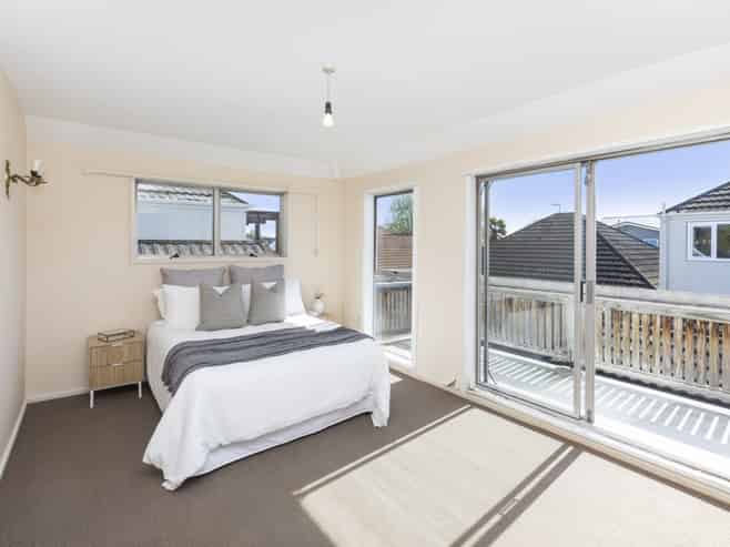 2/131 Rugby Street, Merivale