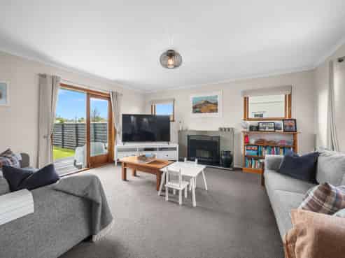 73 Jellicoe Street, Martinborough