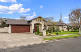 7 Ridings Grove, Richmond