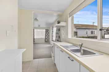 1/6 Cockburn Street, Kilbirnie